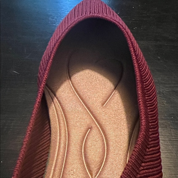 *NIB* Tingrise Red Knit Ballet Flat - Picture 3 of 7